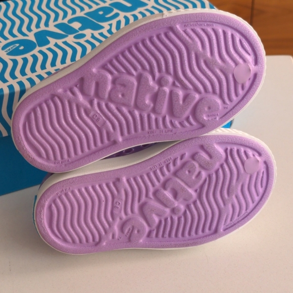 Native SZ6 Lavender BNIB 🧜‍♀️ - Picture 7 of 10